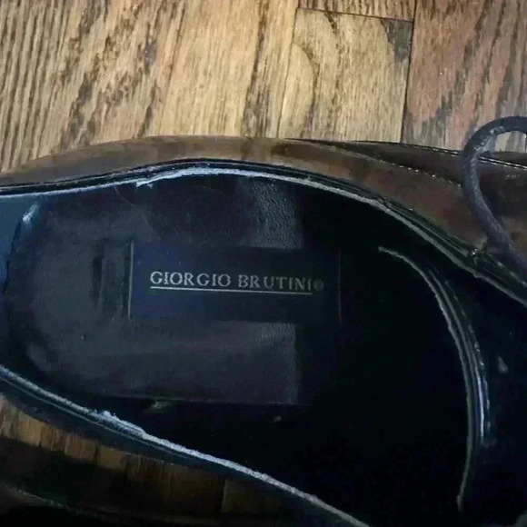 Giorgio Brutini men’s Formal Derbys - Picture 3 of 4